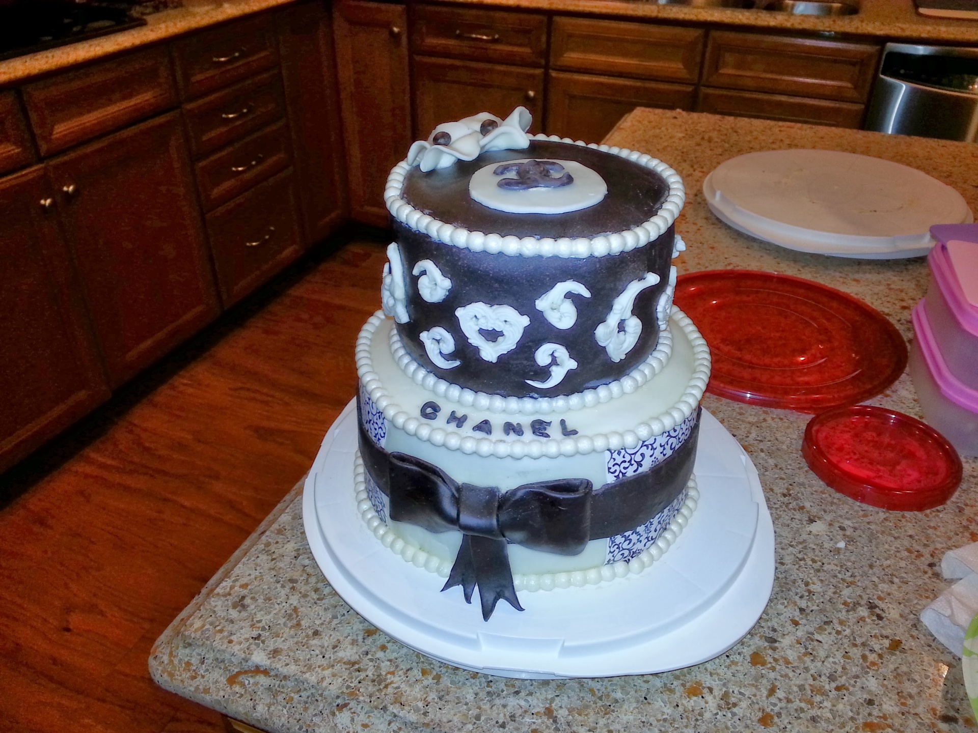 Custom cake by Cakes After Dark, photo 2