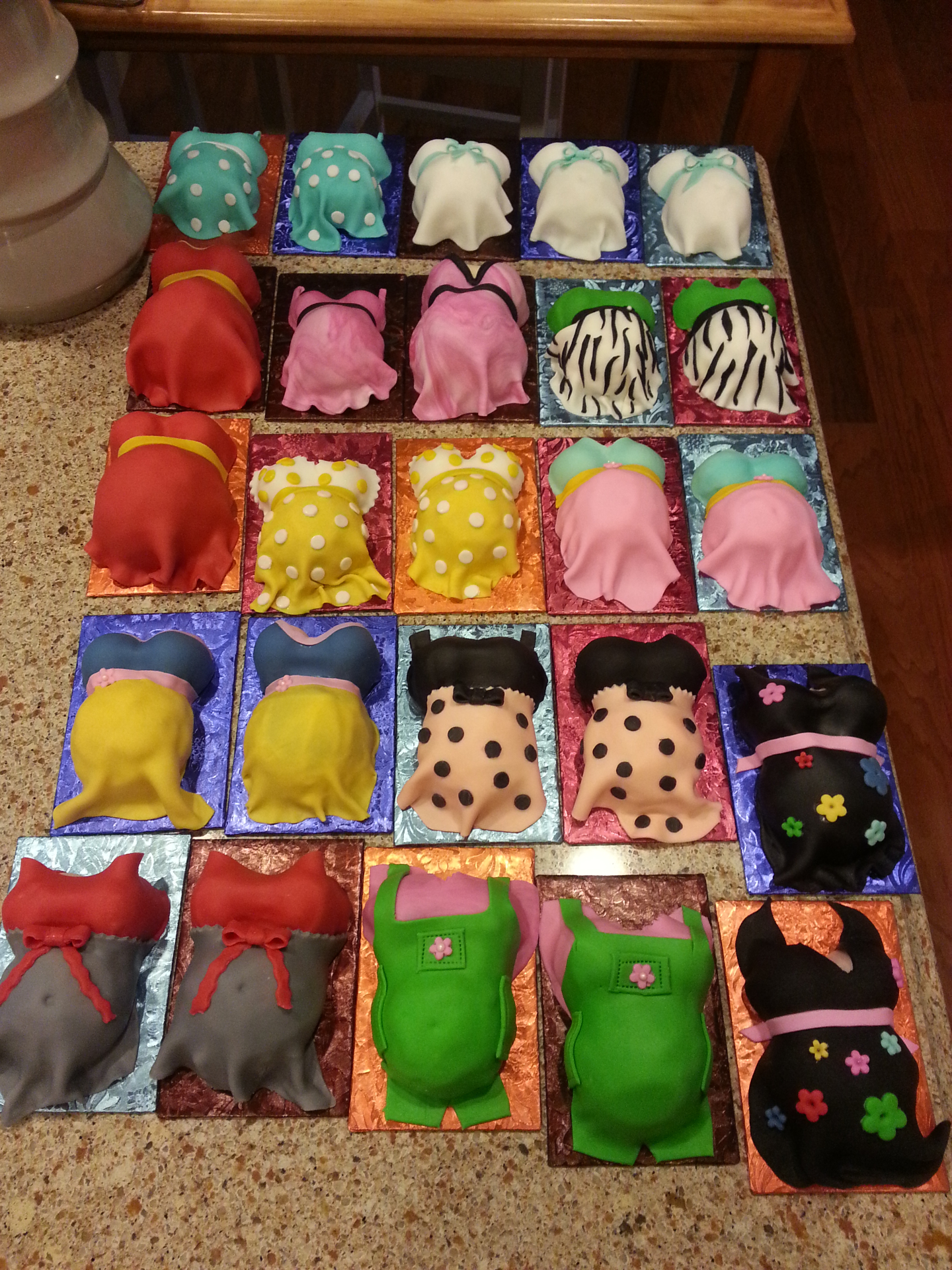Custom cake by Cakes After Dark, photo 1