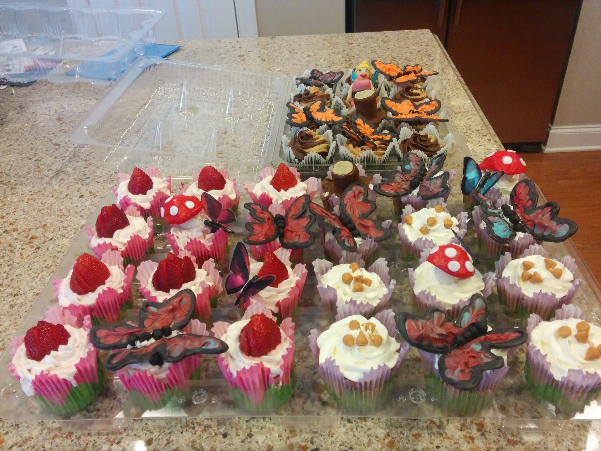 Custom cake by Cakes After Dark, photo 44